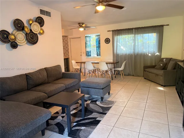 1-bedroom rental at 1104 N 17th Court #107, Hollywood