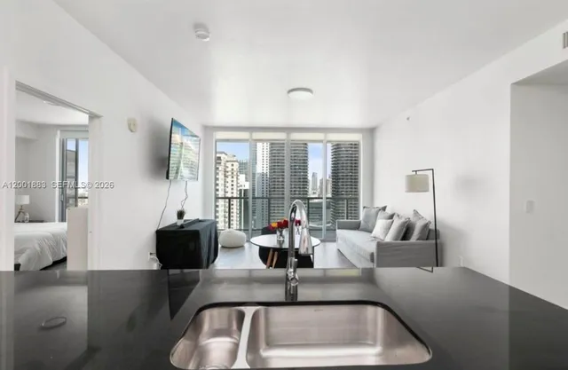2-bedroom rental at 1111 SW 1st Avenue #3222N, Miami