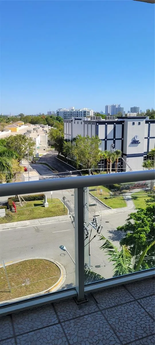 1-bedroom rental at 13499 Biscayne Boulevard #511, North Miami