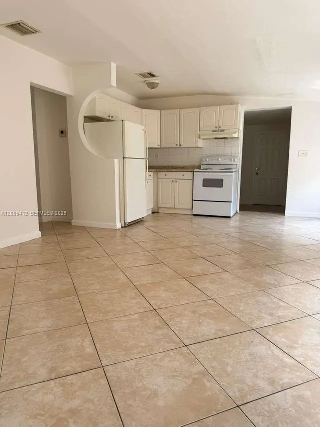 2-bedroom rental at 1942 Adams Street #1944, Hollywood