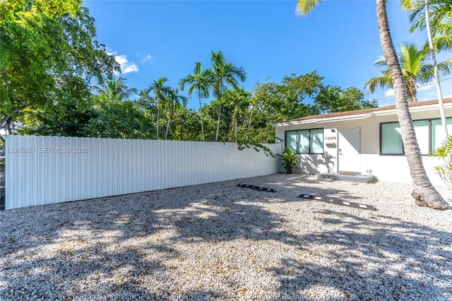 1-bedroom rental at 12344 NE 9th Avenue #12344, North Miami