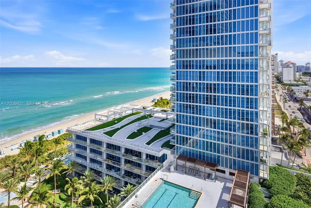 3-bedroom rental at 6801 Collins Avenue #PH01/02, Miami Beach
