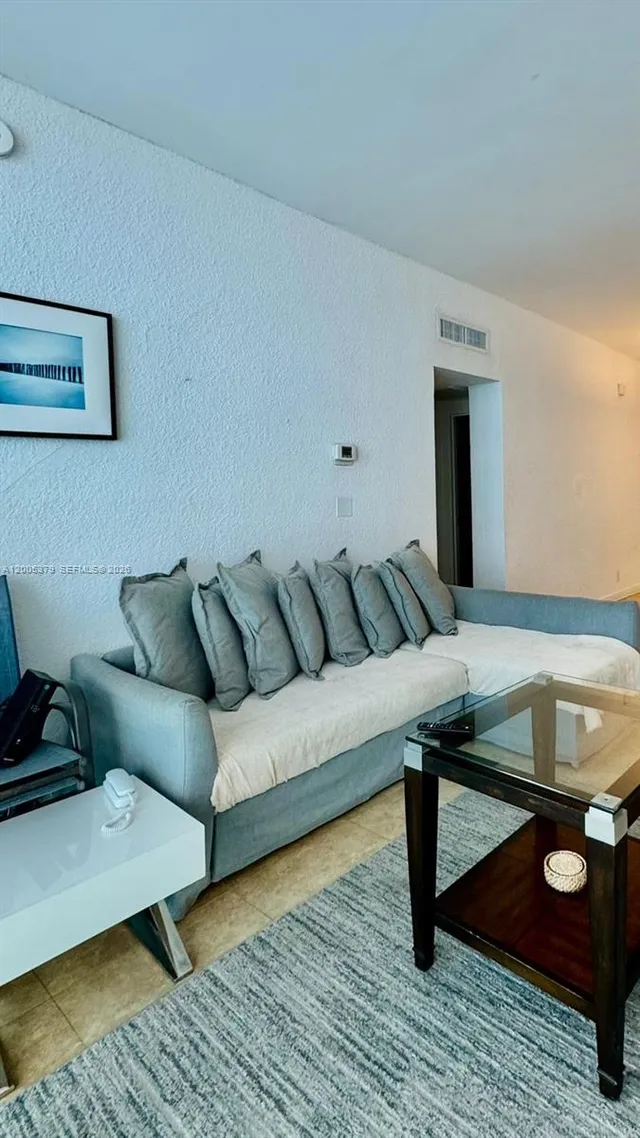2-bedroom rental at 4001 S Ocean Drive #PH3, Hollywood
