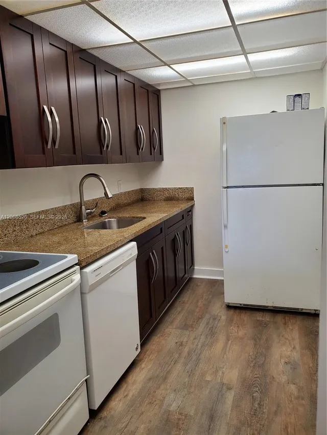 1-bedroom rental at 1230 NE 139th Street #409, North Miami