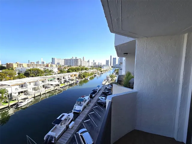 1-bedroom rental at 3703 NE 166th Street #609, North Miami Beach