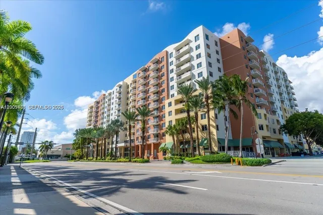 2-bedroom rental at 18800 NE 29th Avenue #302, Aventura