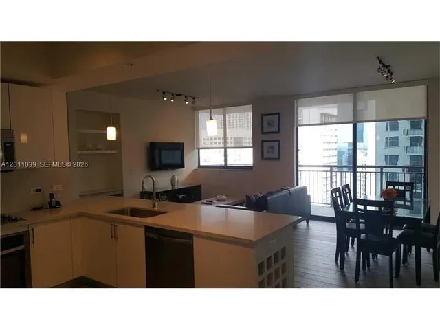 2-bedroom rental at 999 SW 1st Avenue #2514, Miami
