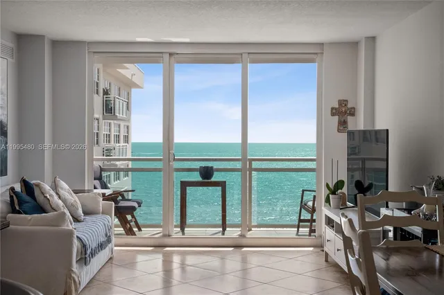1-bedroom rental at 6917 Collins Avenue #1609, Miami Beach