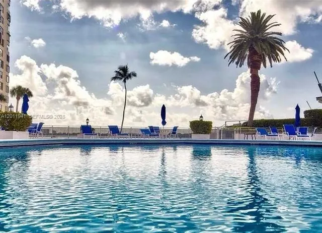 1-bedroom rental at 11111 Biscayne Boulevard #2H, Miami