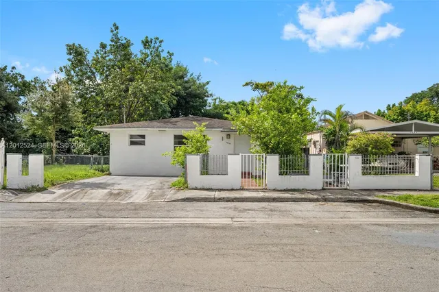 2-bedroom rental at 1074 NW 27th Street #0, Miami
