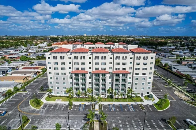 1-bedroom rental at 400 NW 112th Avenue #828, Sweetwater