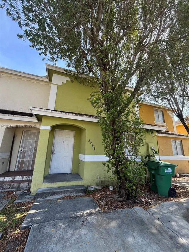 3-bedroom rental at 2286 NW 136th Terrace #0, Opa-Locka