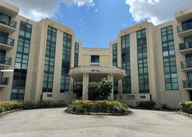 2-bedroom rental at 2055 SW 122nd Avenue #507, Miami