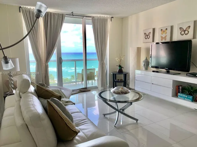 1-bedroom rental at 3901 S Ocean Drive #10Z, Hollywood