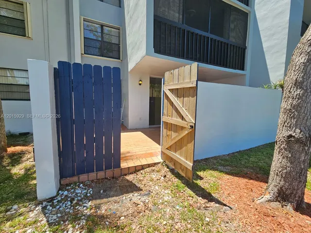 2-bedroom rental at 10825 SW 112th Avenue #103, Miami
