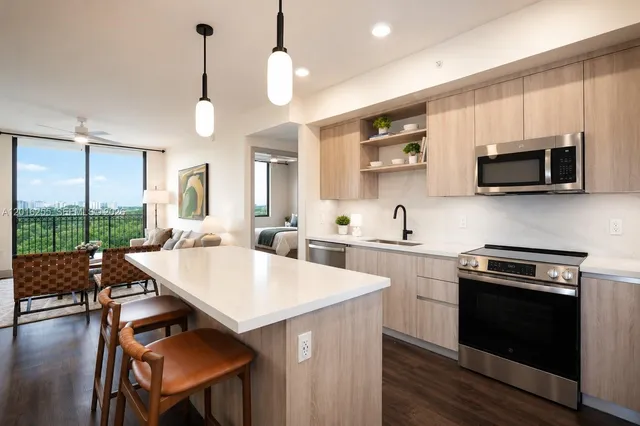 2-bedroom rental at 330 Catalonia Avenue #328, Coral Gables