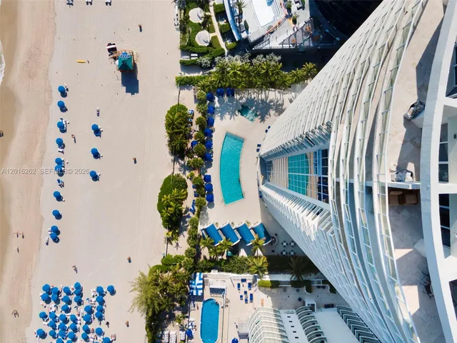 2-bedroom rental at 18671 Collins Avenue #404, Sunny Isles Beach