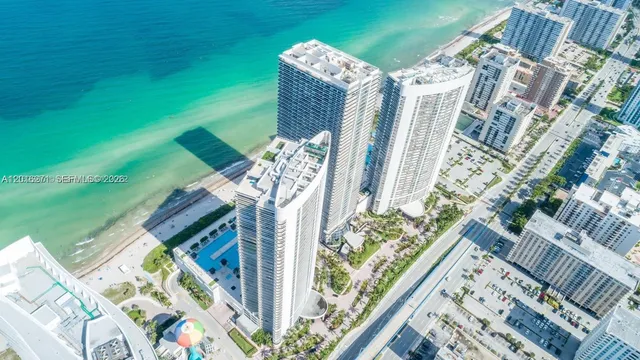 3-bedroom rental at 1830 S Ocean Drive #4903, Hallandale Beach