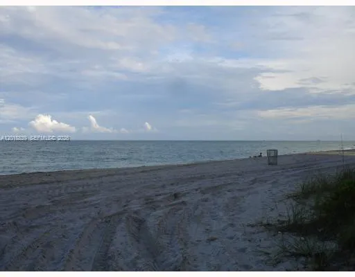2-bedroom rental at 6039 Collins Avenue #537, Miami Beach