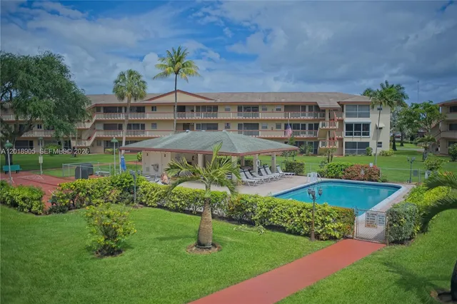 1-bedroom rental at 5300 Washington Street #F215, Hollywood