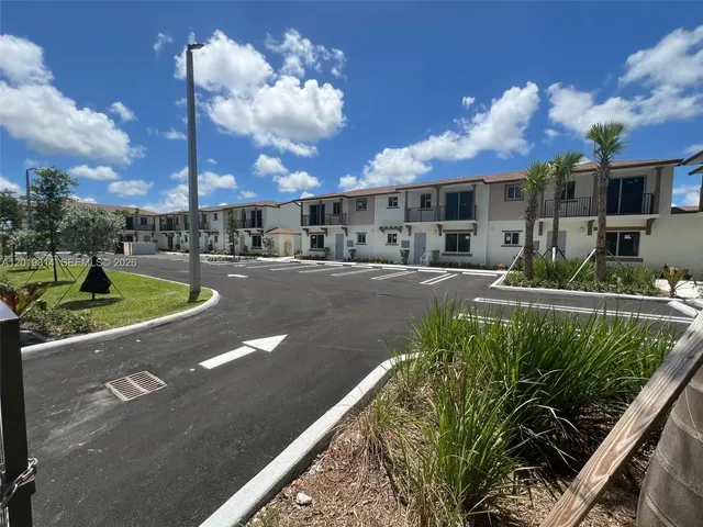 3-bedroom rental at 199 N Redland Road #B5, Florida City