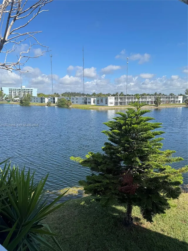 2-bedroom rental at 65 NE 202nd Terrace #Q33, Miami Gardens