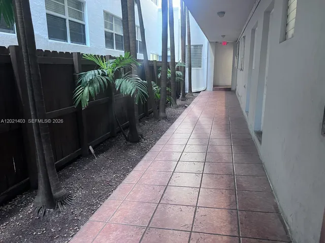 1-bedroom rental at 528 Meridian Avenue #503, Miami Beach