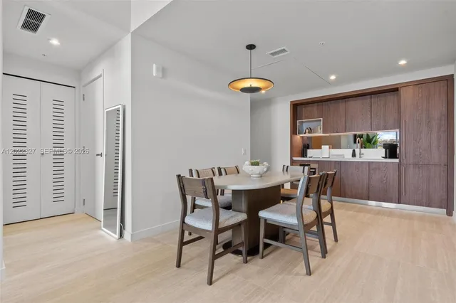 2-bedroom rental at 1611 SW 2nd Avenue #817, Miami