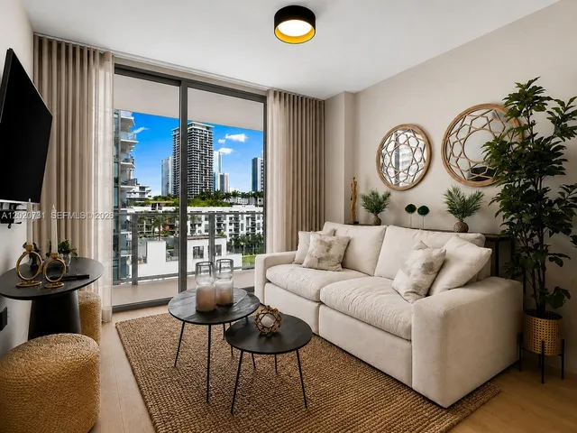 1-bedroom rental at 90 NE 32 905 #905, Miami