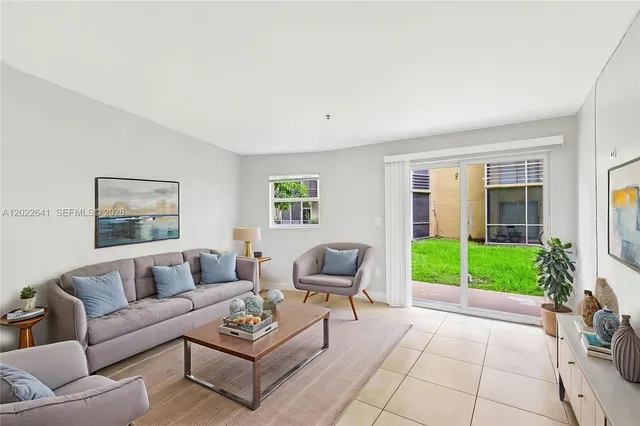 1-bedroom rental at 4147 Stirling Road #105, Dania Beach
