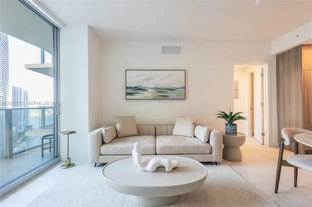 2-bedroom rental at 77 SE 5th Street #2602, Miami