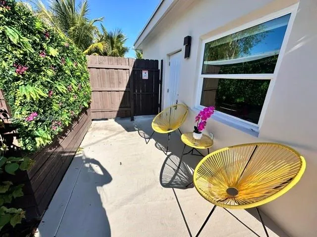 1-bedroom rental at 1634 Fletcher Street #3, Hollywood