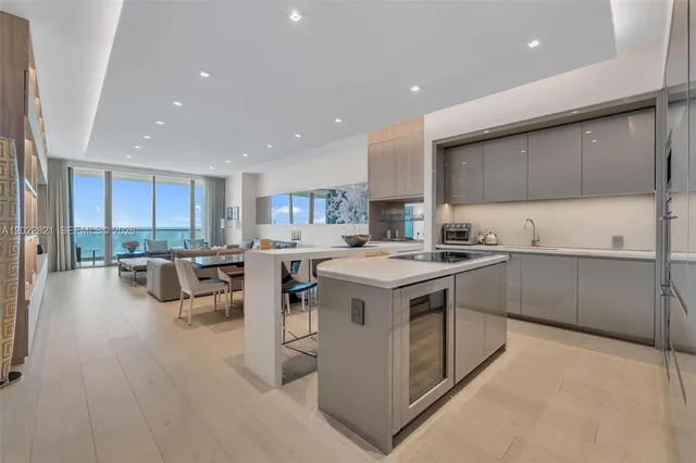 4-bedroom rental at 18975 Collins Avenue #2802, Sunny Isles Beach