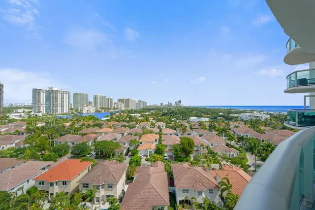 1-bedroom rental at 19370 Collins Avenue #1122, Sunny Isles Beach