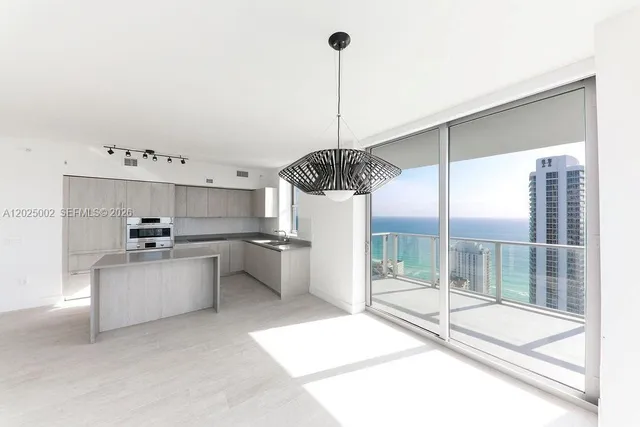 2-bedroom rental at 4010 S Ocean Drive #T3509, Hollywood