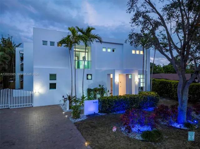 7-bedroom rental at 5432 NE 21st Terrace, Fort Lauderdale