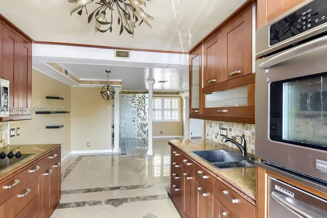 2-bedroom rental at 850 E Commercial Boulevard #220C, Oakland Park