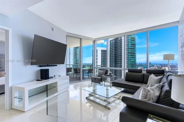 2-bedroom rental at 851 NE 1st Avenue #3909, Miami