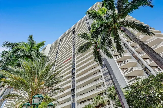 2-bedroom rental at 2000 Island Boulevard #1108, Aventura