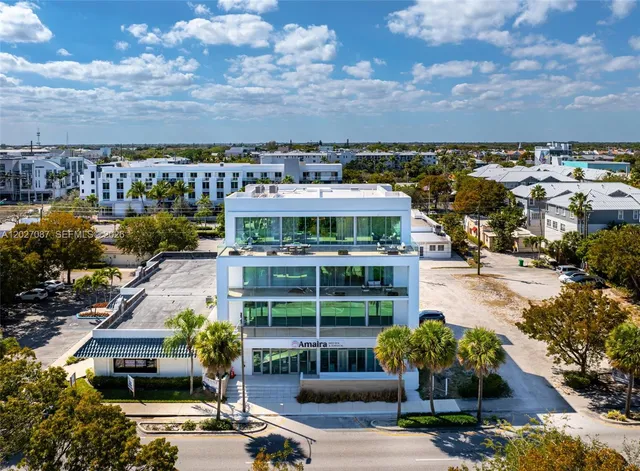 2-bedroom rental at 246 NE 6th Avenue #302, Delray Beach