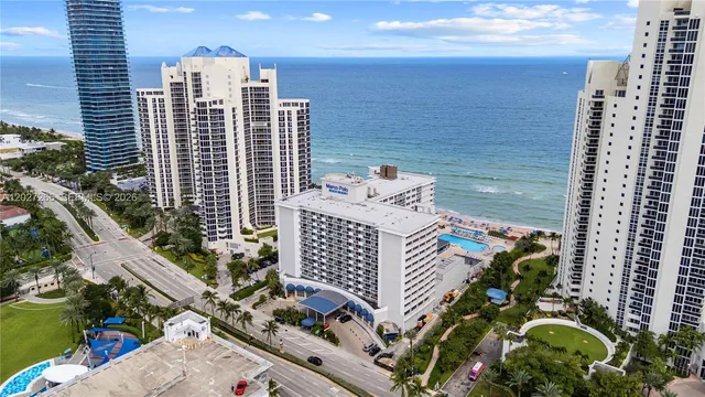 1-bedroom rental at 19201 Collins Avenue #349, Sunny Isles Beach