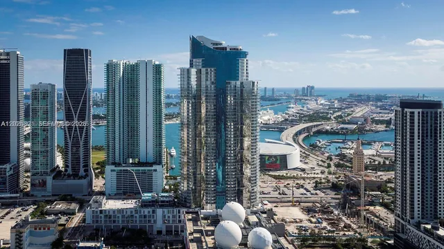 2-bedroom rental at 851 NE 1st Avenue #1109, Miami