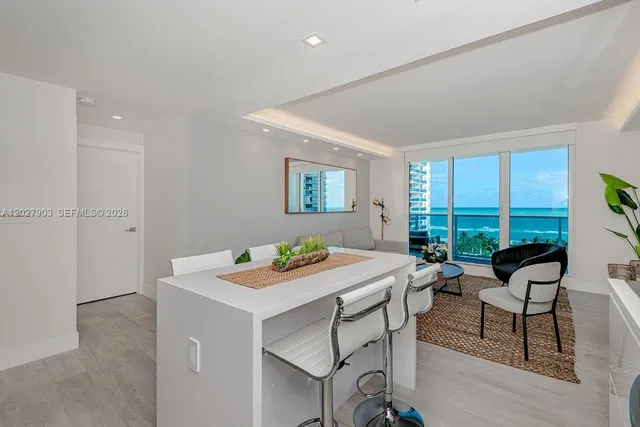 2-bedroom rental at 2301 Collins Avenue #739, Miami Beach