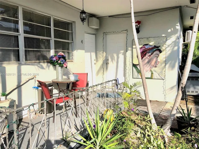 2-bedroom rental at 7135 Rue Granville 4 #4, Miami Beach