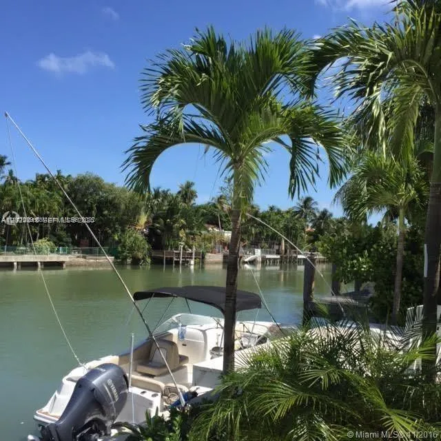 2-bedroom rental at 3921 N Meridian Avenue #3C, Miami Beach
