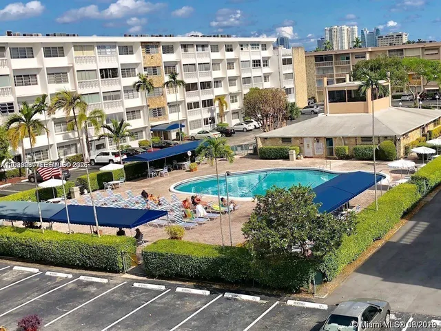 2-bedroom rental at 215 SE 3rd Avenue #206A, Hallandale Beach