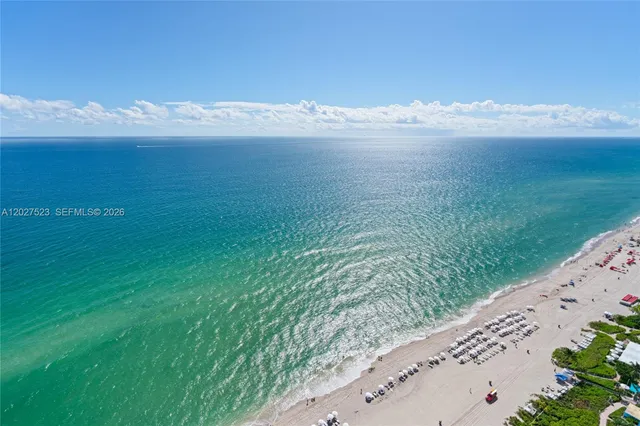 2-bedroom rental at 18201 Collins Avenue #4209, Sunny Isles Beach