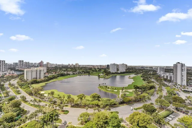 2-bedroom rental at 20281 E Country Club Drive #2209, Aventura