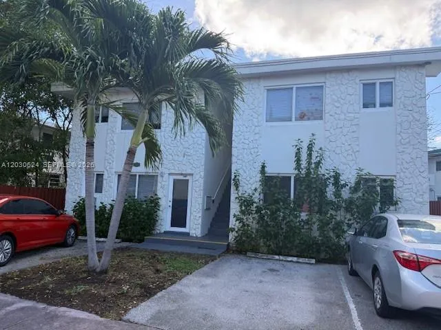 1-bedroom rental at 2006 Calais Drive #1, Miami Beach