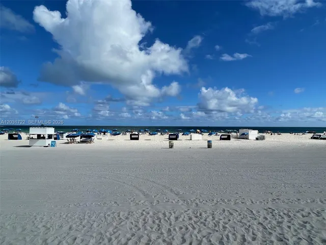 1-bedroom rental at 1390 Ocean Drive #201, Miami Beach
